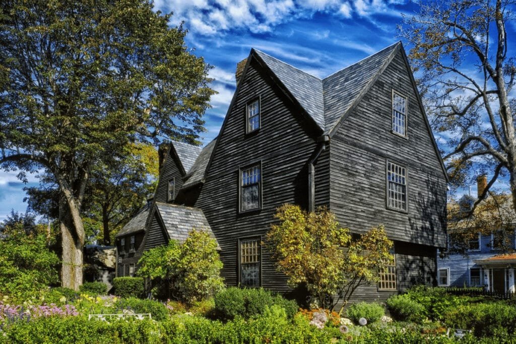 8 Destinations Guaranteed to Scare You This Halloween 3 house of seven gables Salem Massachusetts